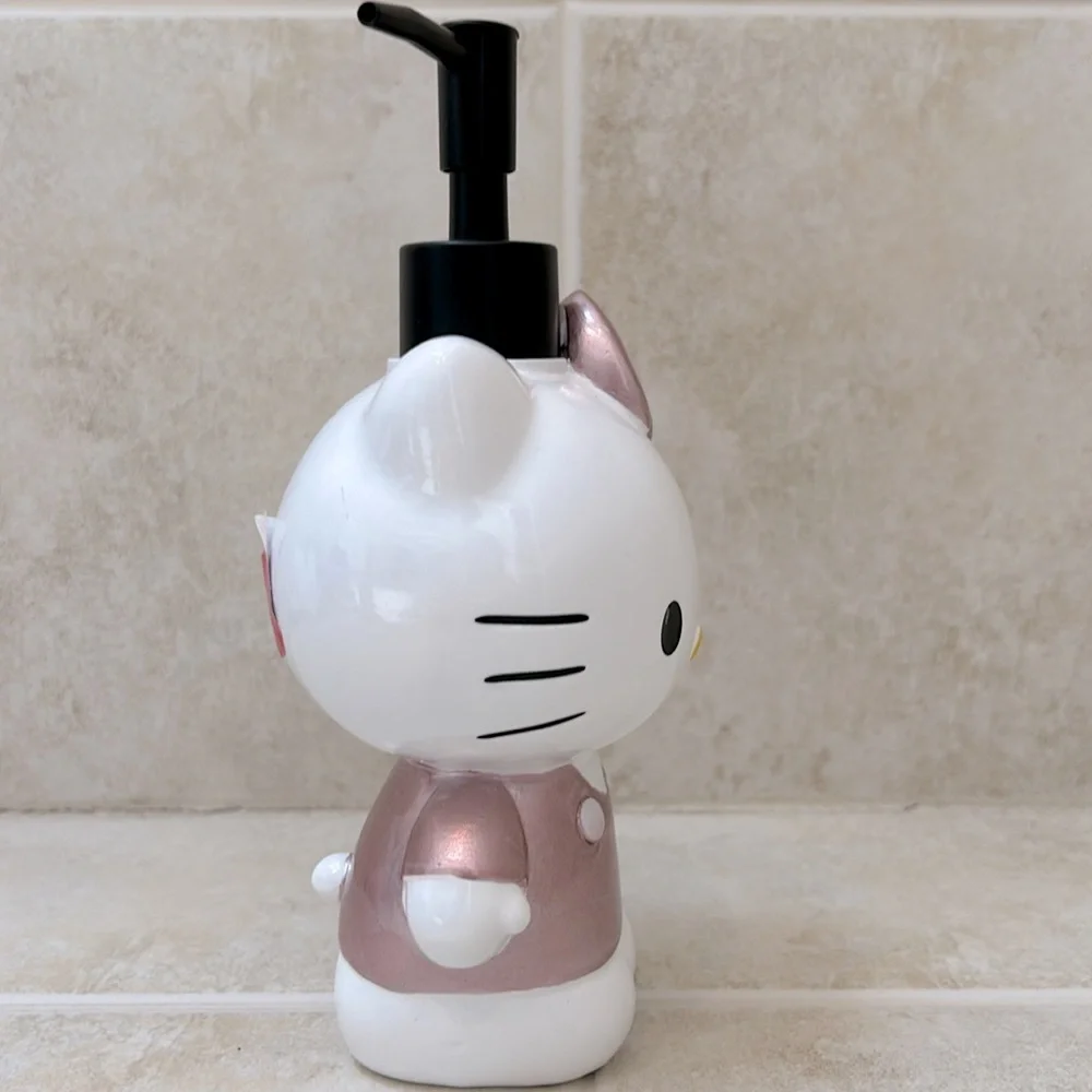 HELLO KITTY ceramic soap dispenser NWT